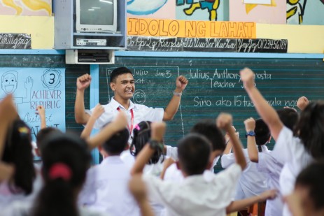 Apolonio Samson Elementary School's Teacher Julio and his trademark "YAAAY"